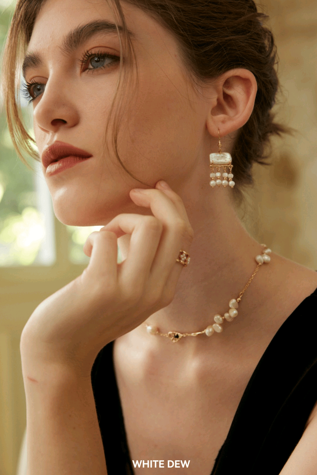 Natural mother-of-pearl earrings